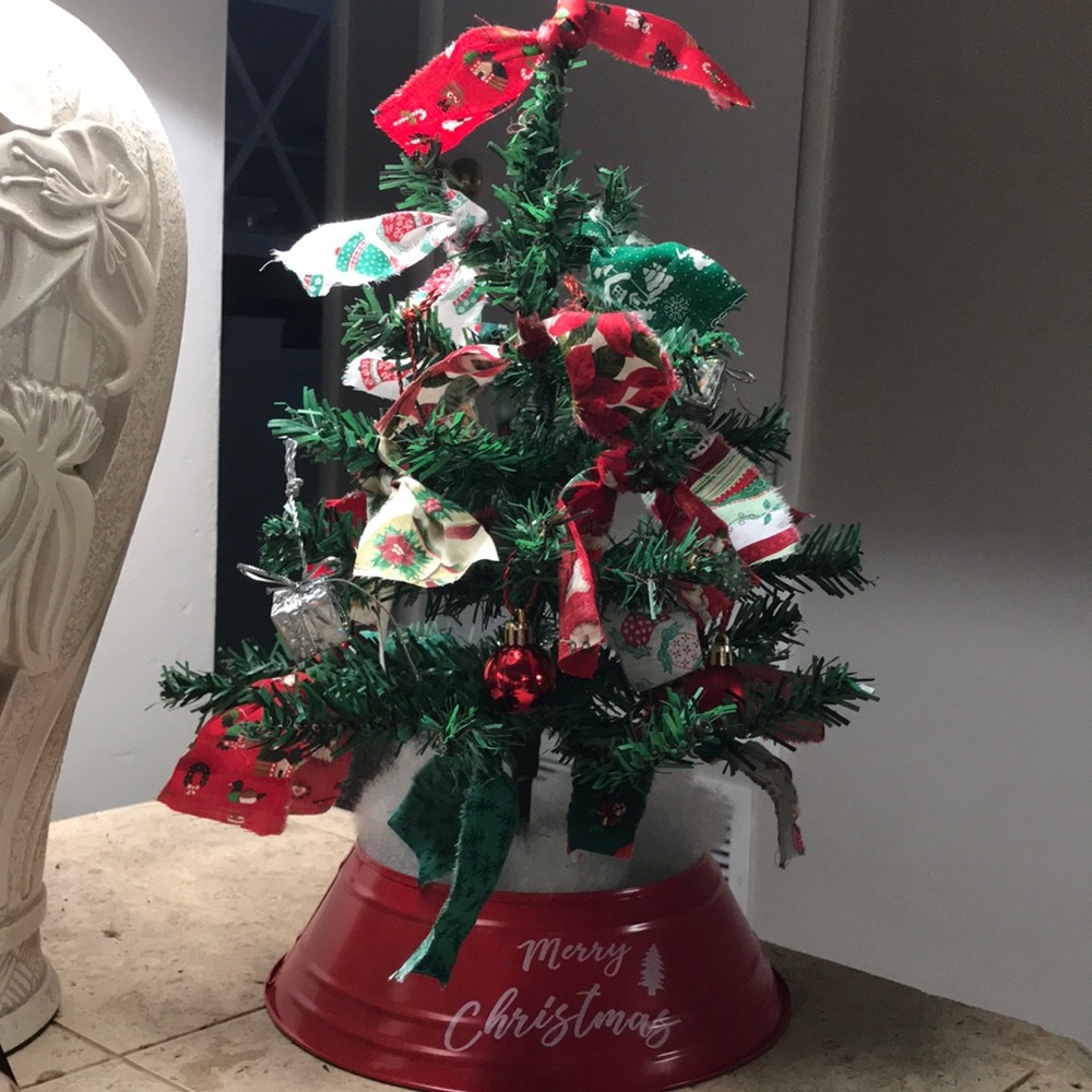 Accent Christmas Tree